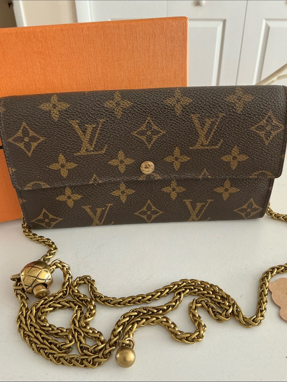 LOUIS VUITTON Authentic Monogram Canvas with Unbranded Crush ball Chain